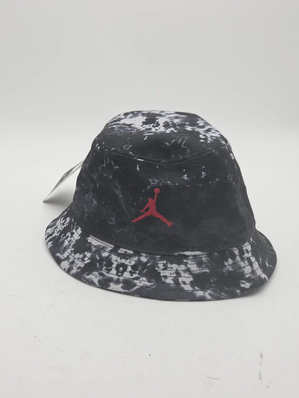 NWT Jordan Tie Dye Bucket Hat Youth